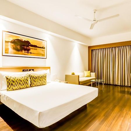 Lemon Tree Hotel Electronics City Bengaluru Kültér fotó