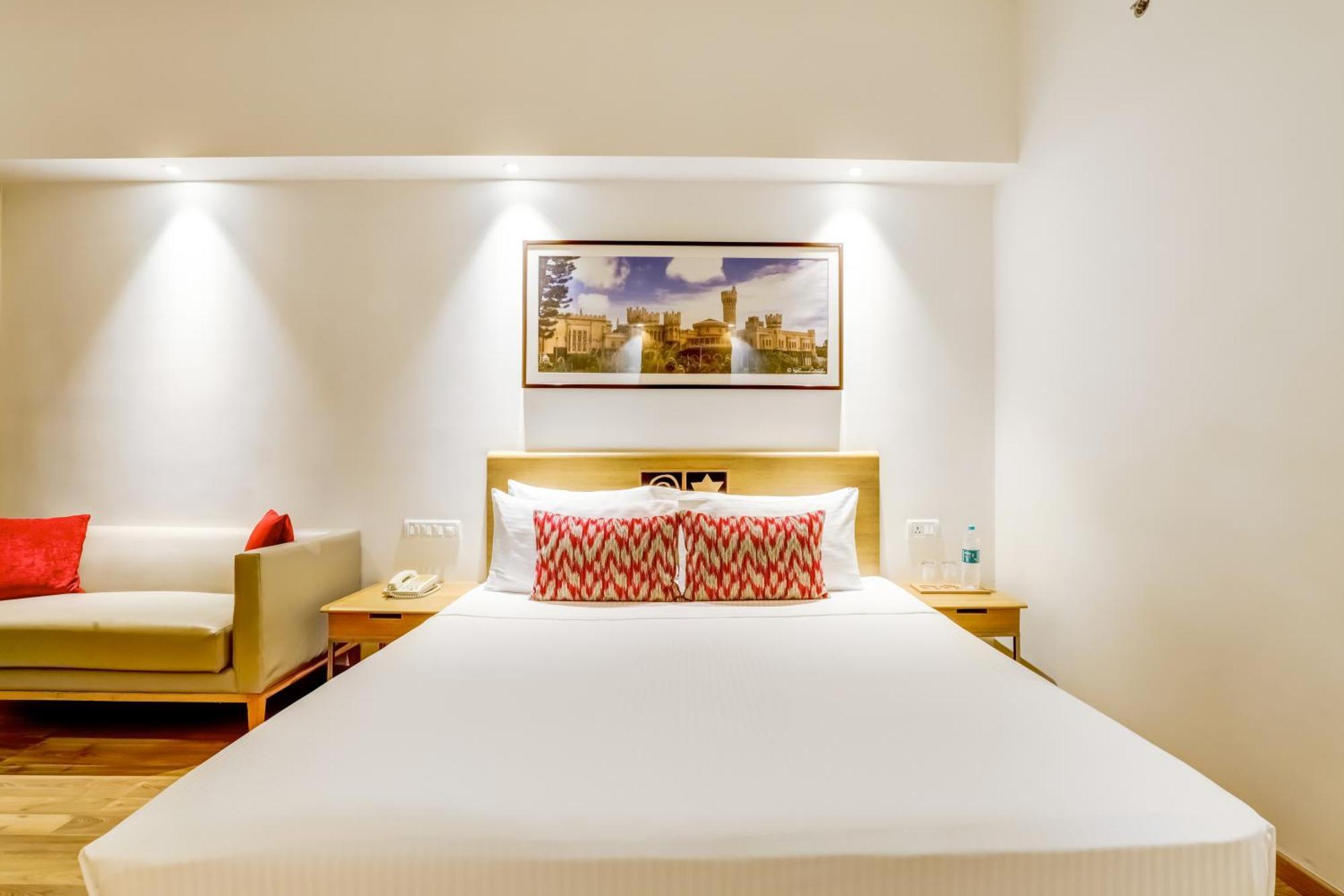 Lemon Tree Hotel Electronics City Bengaluru Kültér fotó