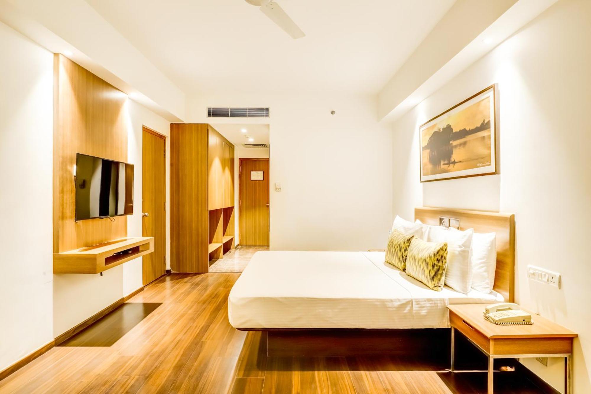 Lemon Tree Hotel Electronics City Bengaluru Kültér fotó