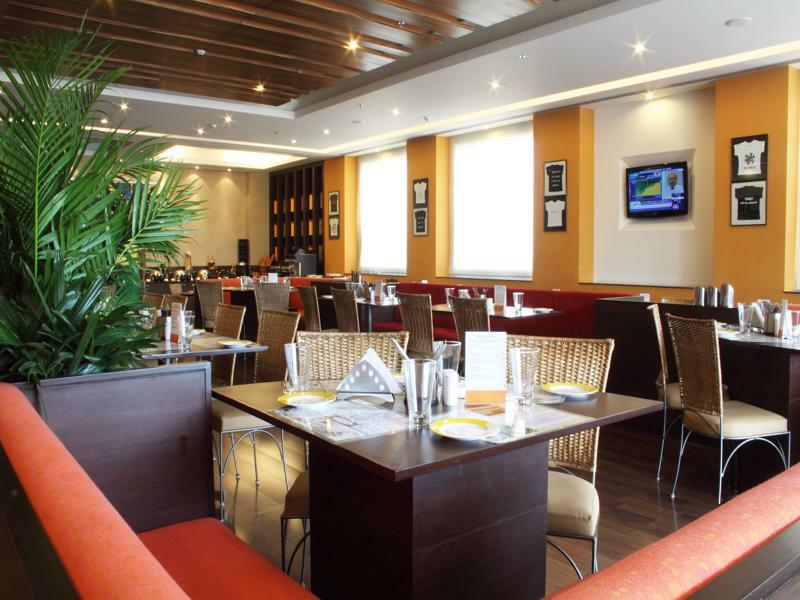 Lemon Tree Hotel Electronics City Bengaluru Kültér fotó